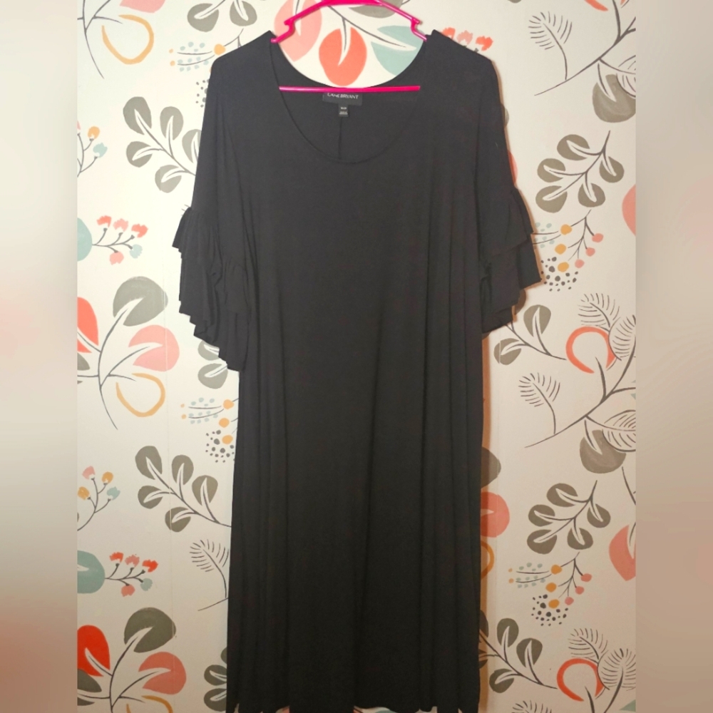 EUC Black Lane Bryant Ruffled Sleeve Dress 18/20